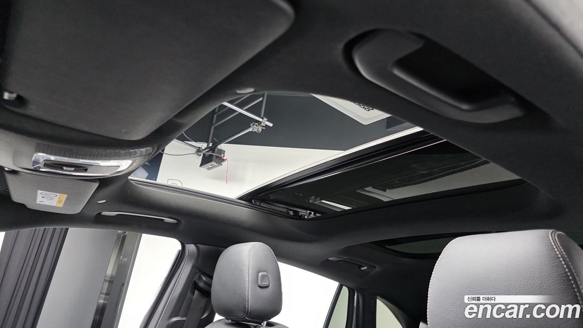 Mercedes-Benz EQA 2022