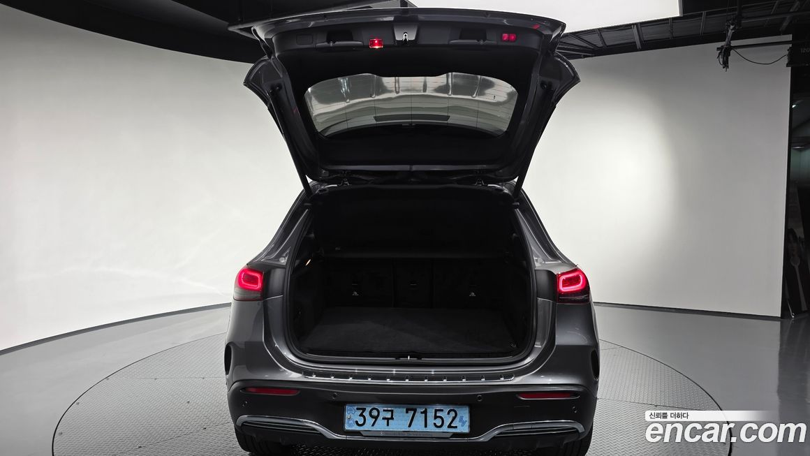 Mercedes-Benz EQA 2022