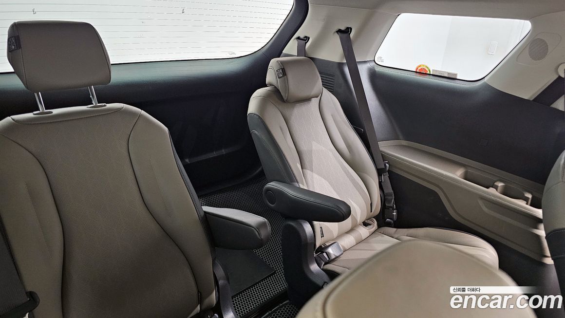 Kia Canival 2025