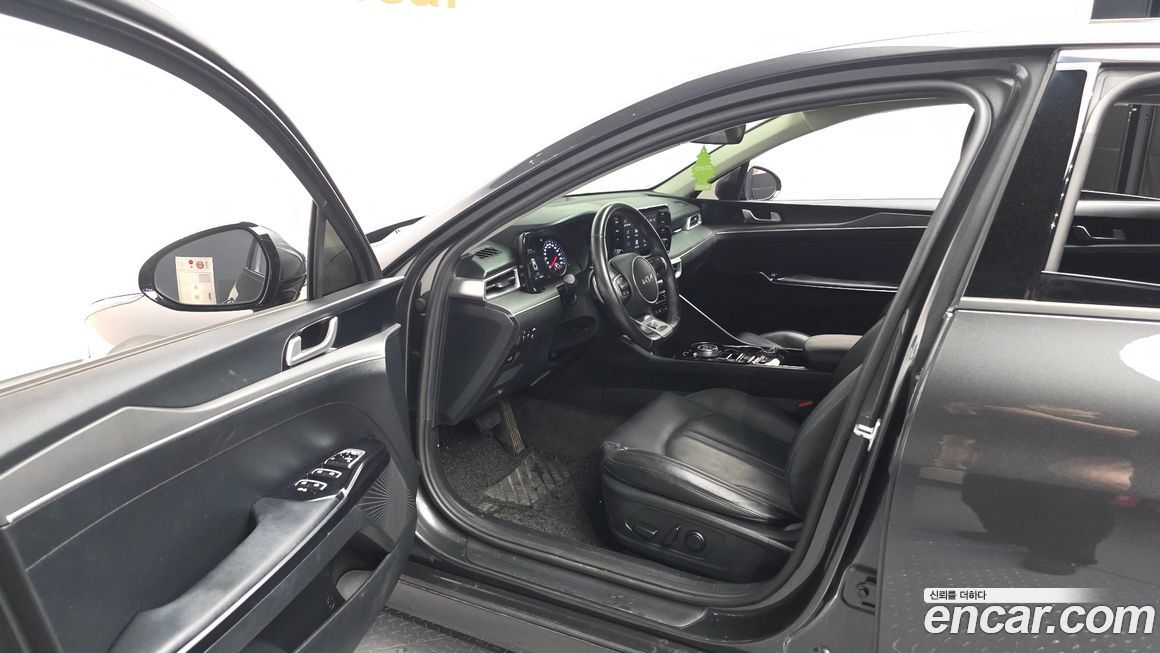 Kia K5 2023