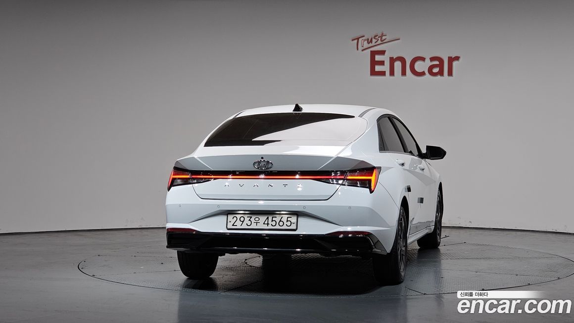 Hyundai AVANTE 2021
