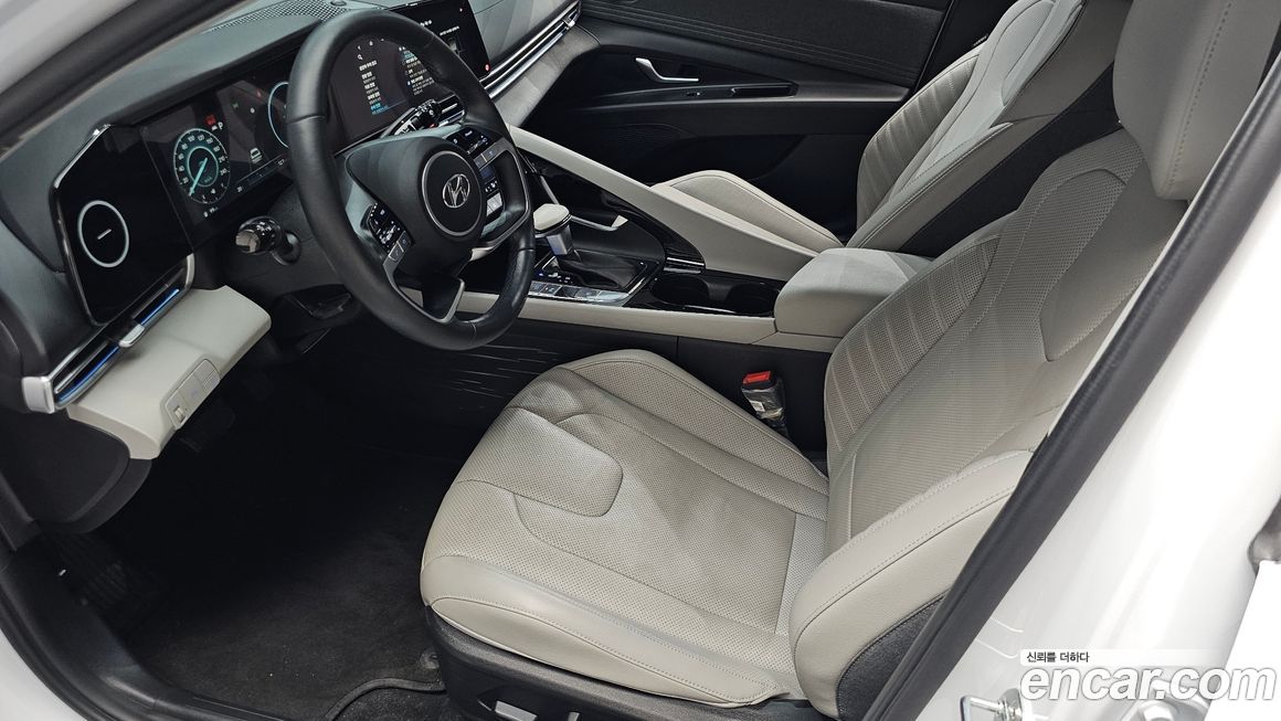 Hyundai AVANTE 2021
