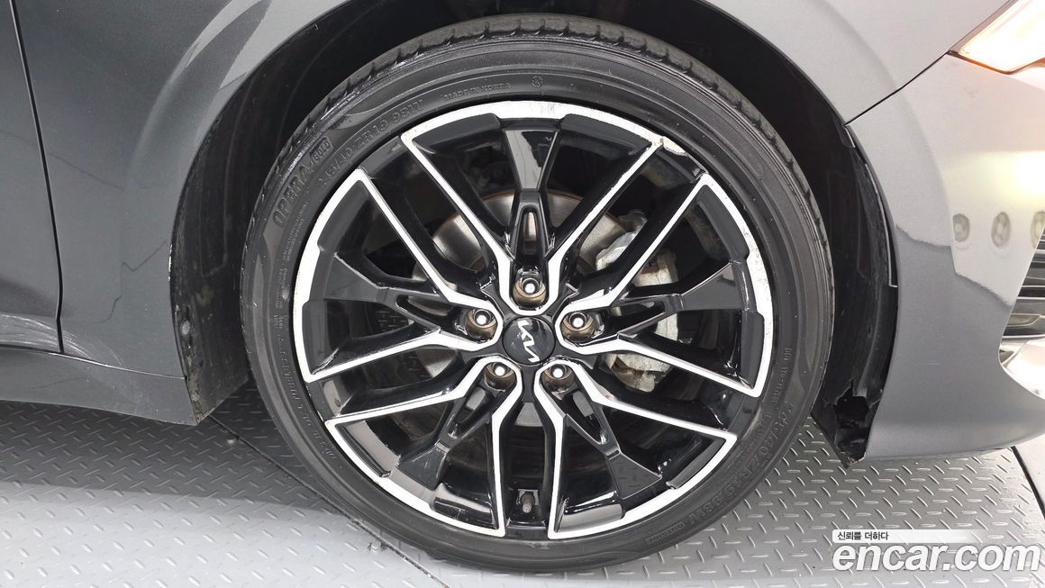 Kia K5 2023