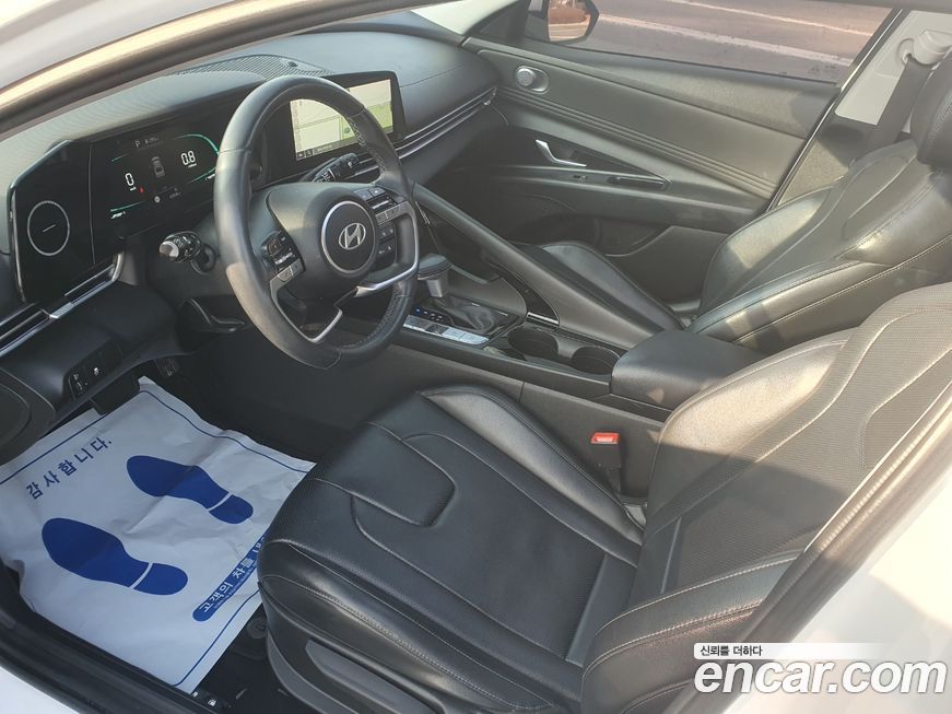 Hyundai AVANTE 2024