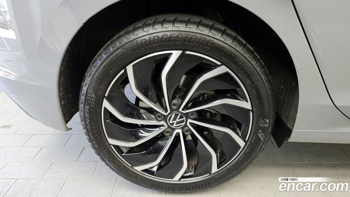 Volkswagen Golf 2023