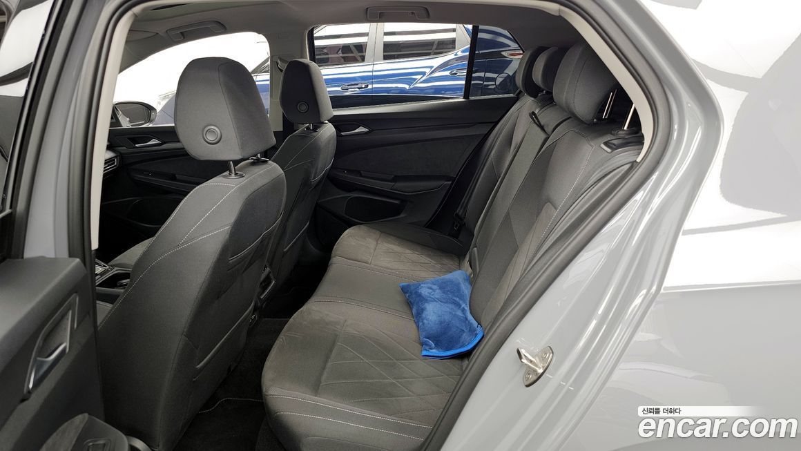 Volkswagen Golf 2023