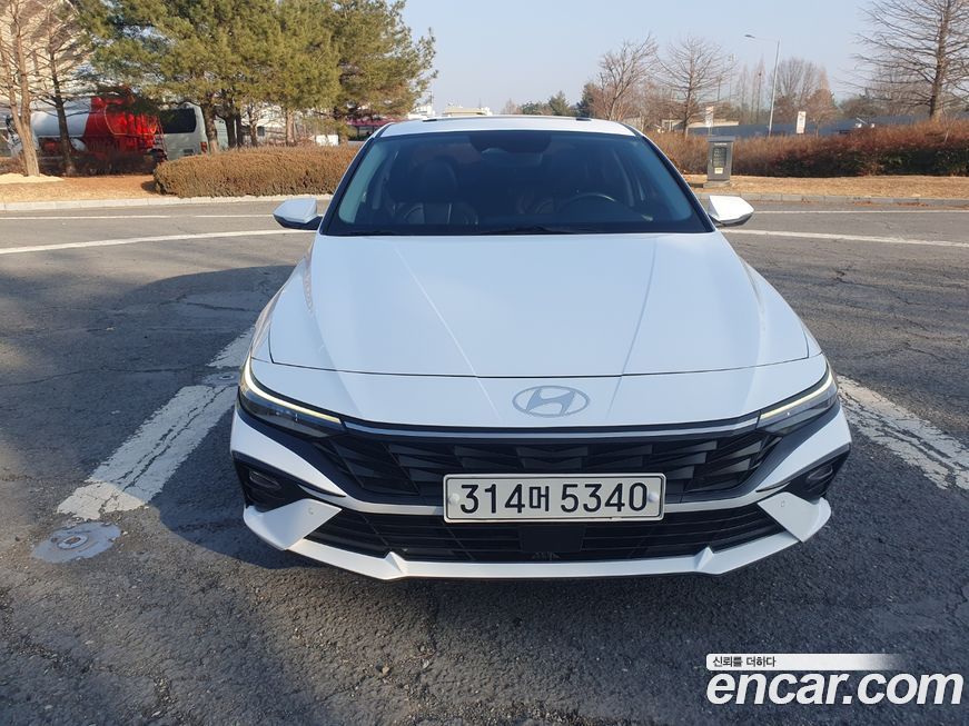 Hyundai AVANTE 2024