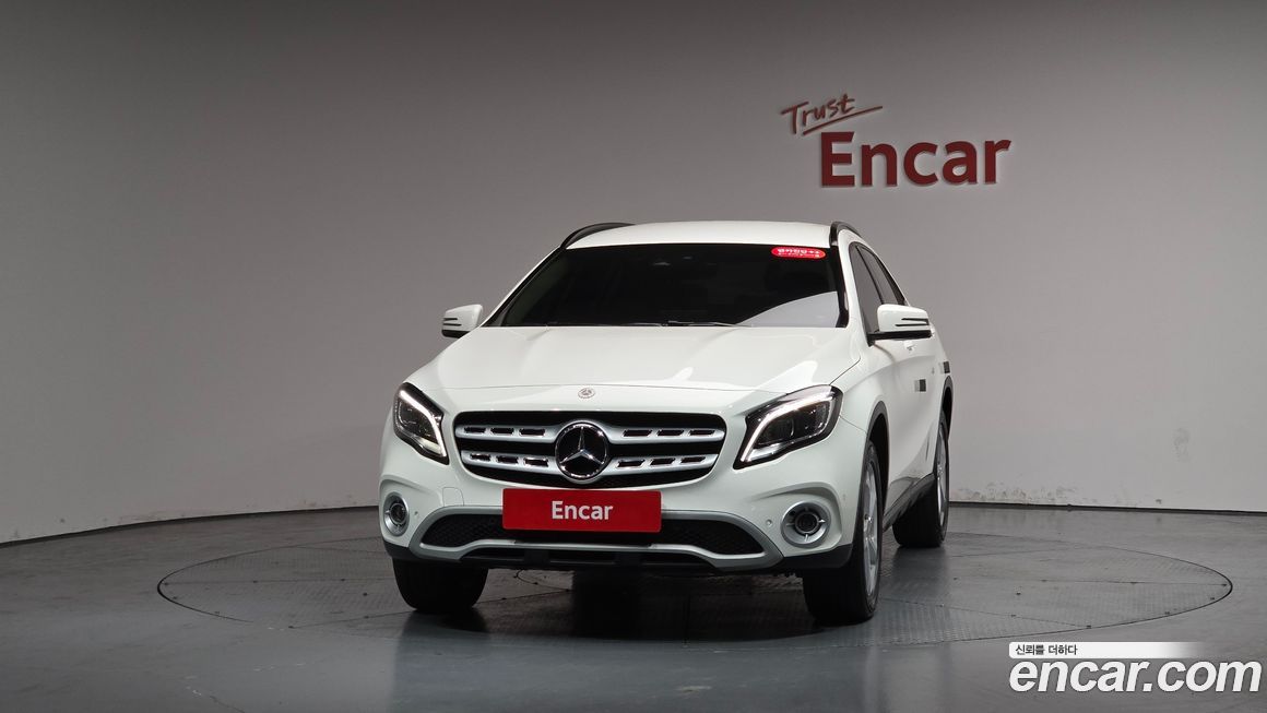 Mercedes-Benz GLA-Class 2018