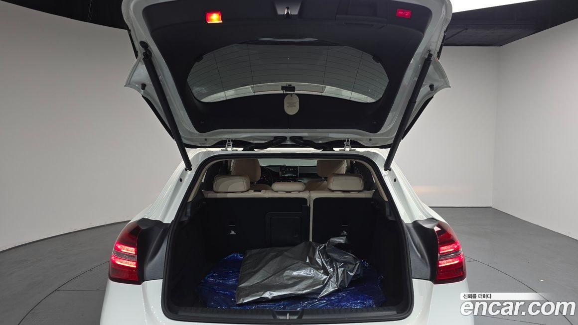 Mercedes-Benz GLA-Class 2018
