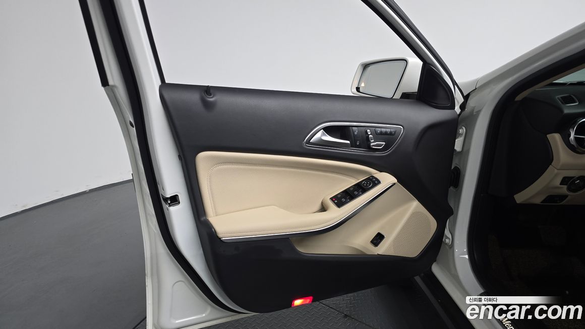 Mercedes-Benz GLA-Class 2018