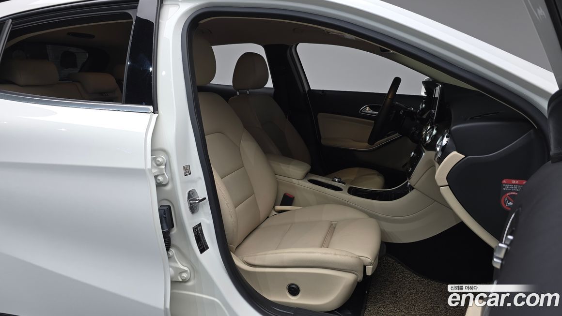 Mercedes-Benz GLA-Class 2018