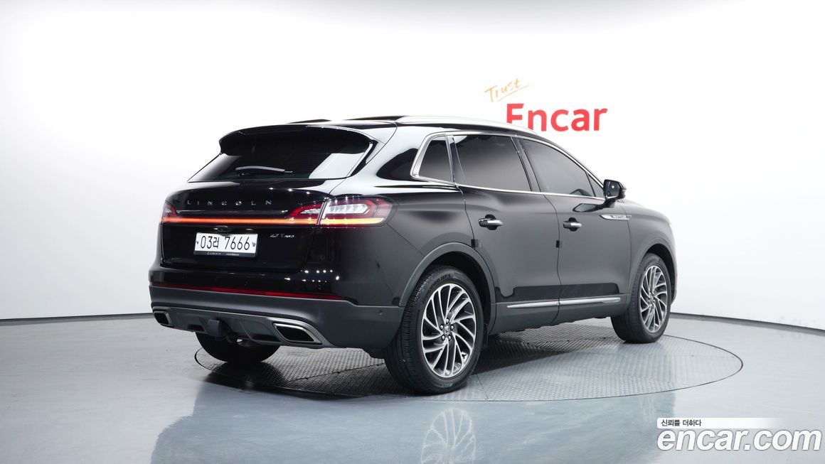 Lincoln Nautilus 2019