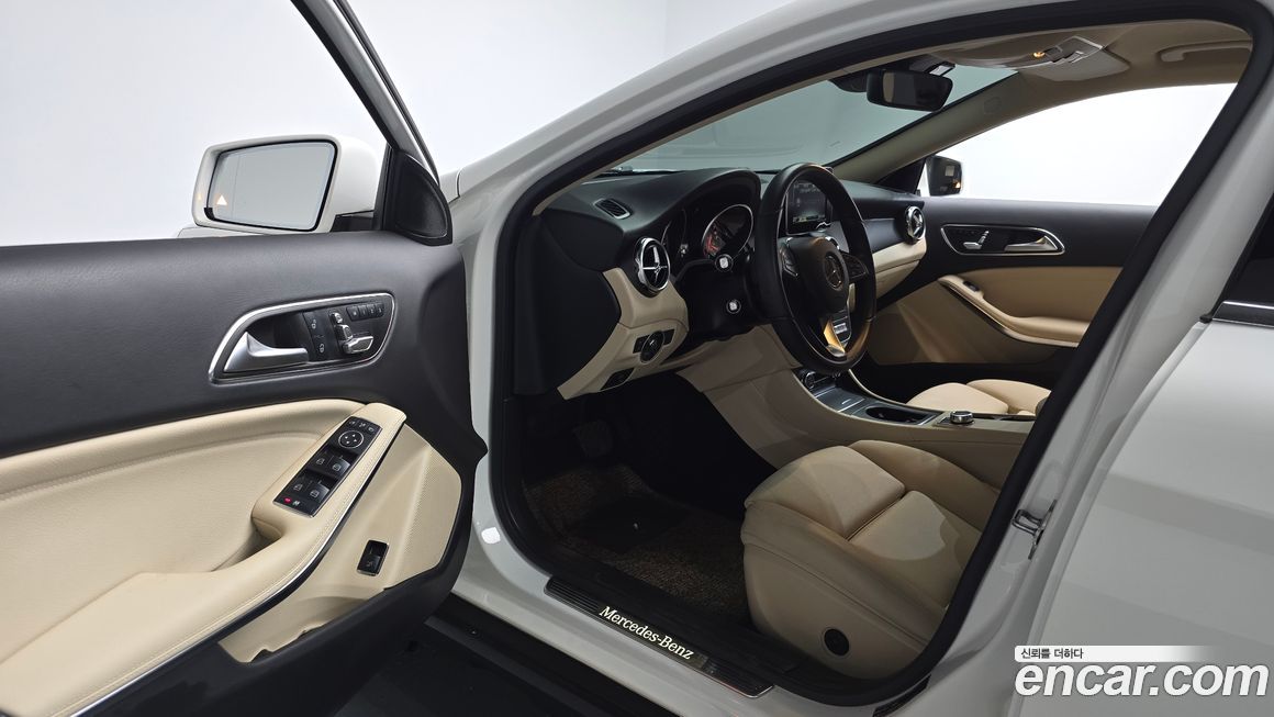 Mercedes-Benz GLA-Class 2018