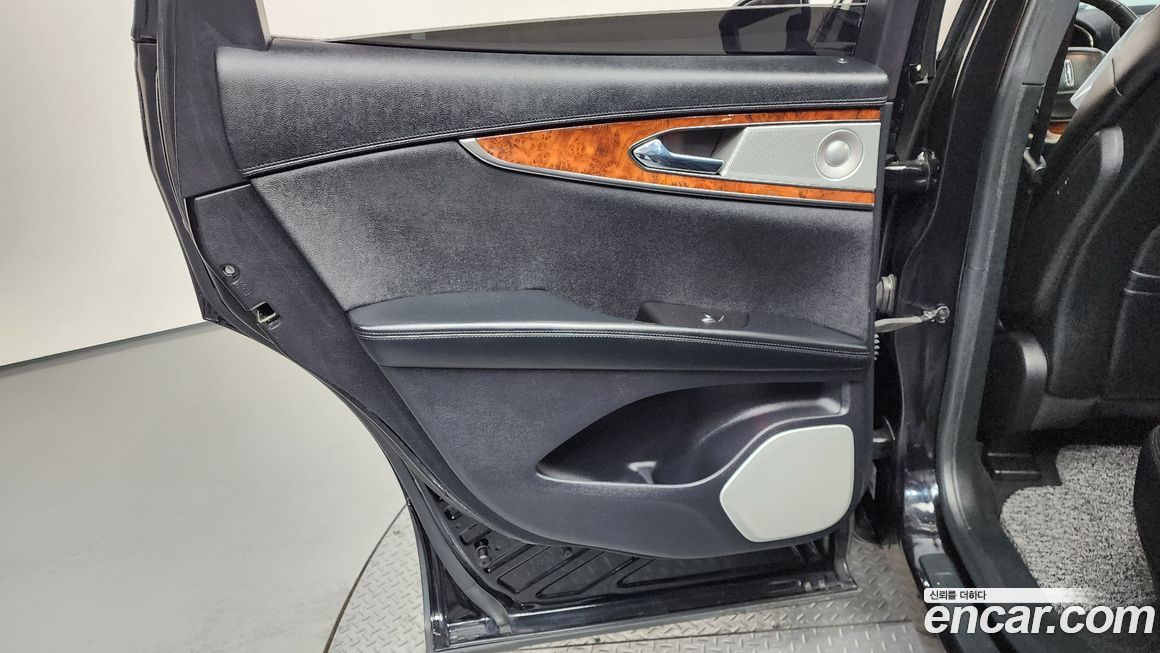 Lincoln Nautilus 2019
