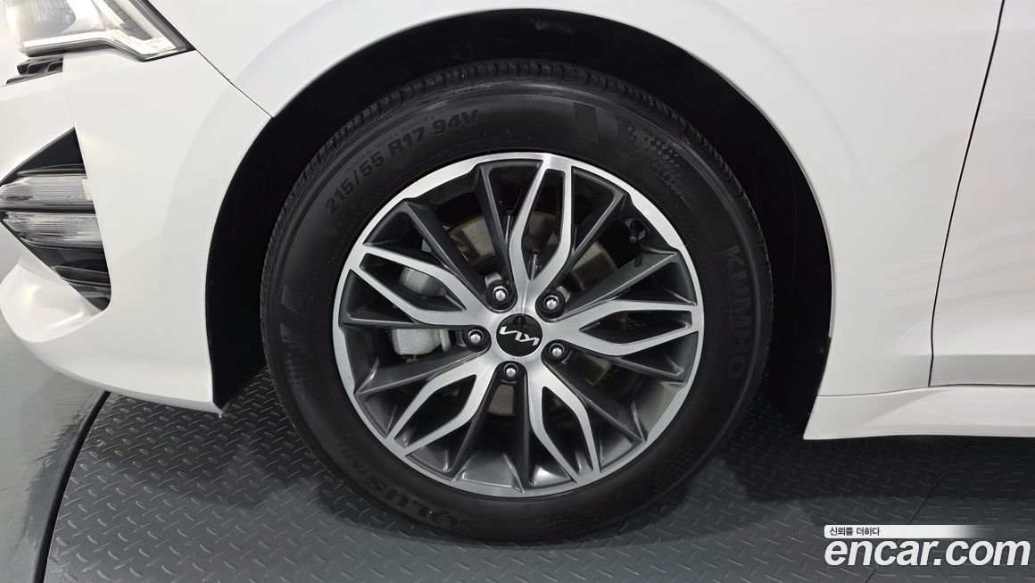 Kia K5 2023