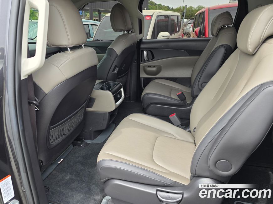 Kia Canival 2024