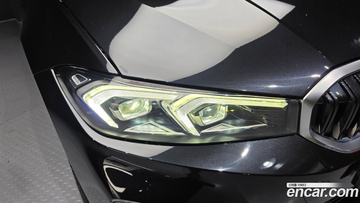 BMW 3-Series 2023