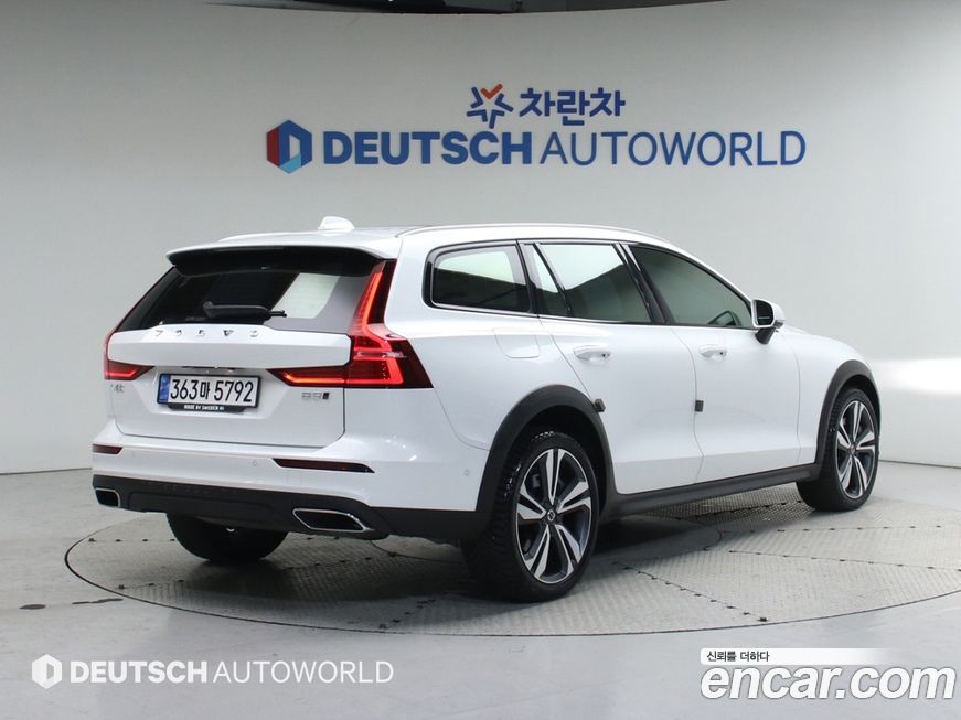 Volvo V60 2021