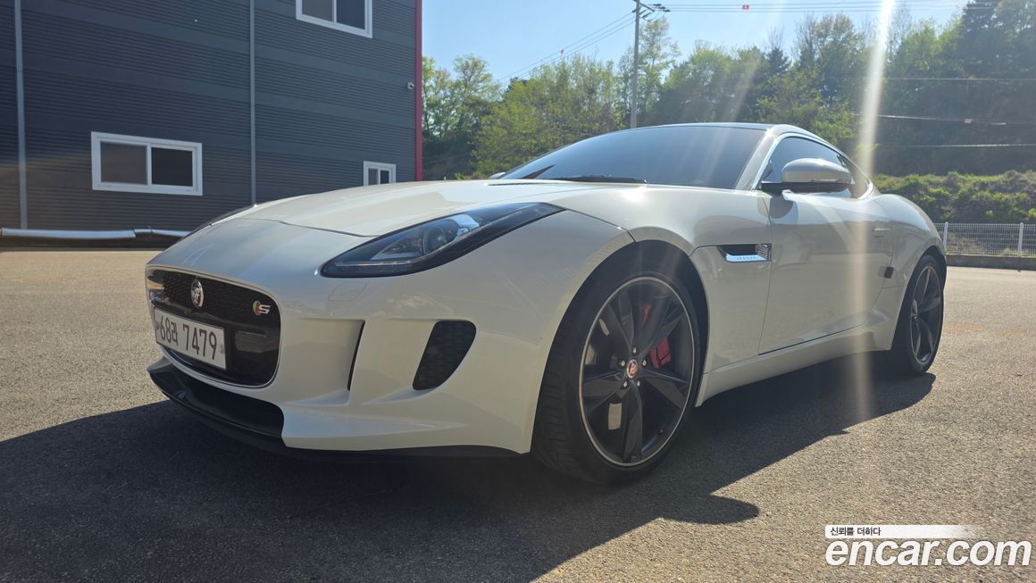 Jaguar F-TYPE 2015