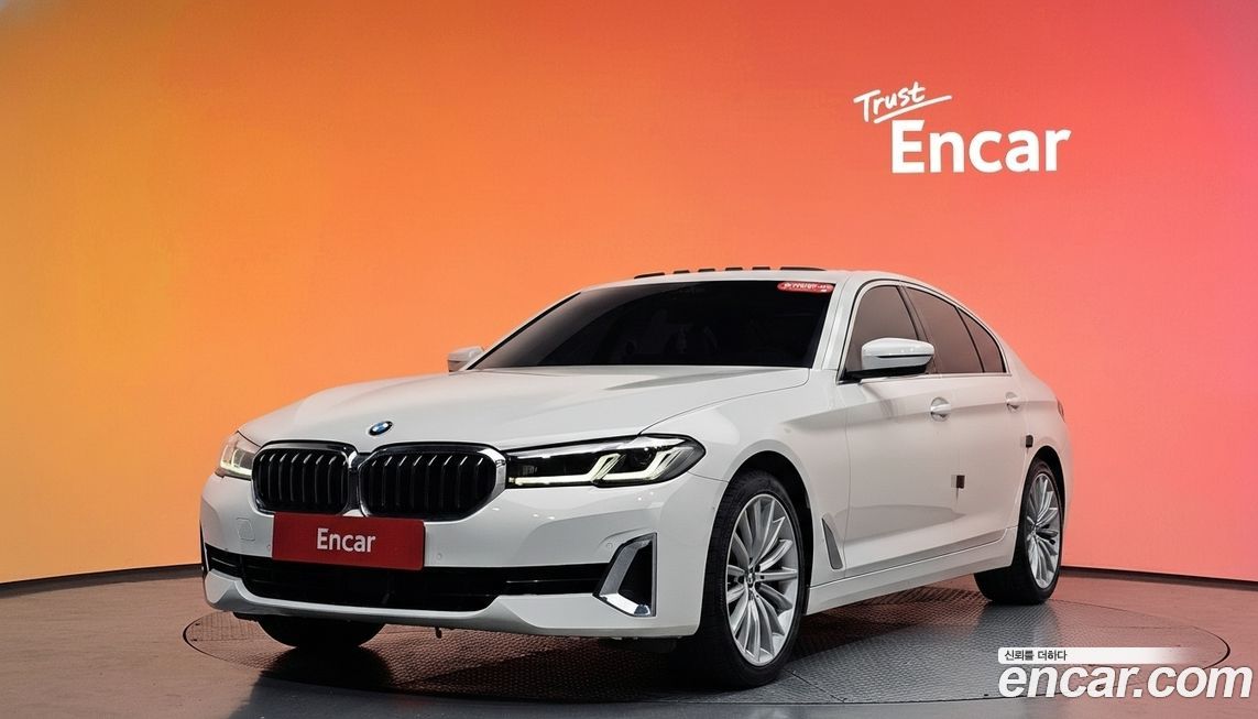 BMW 5-Series 2023