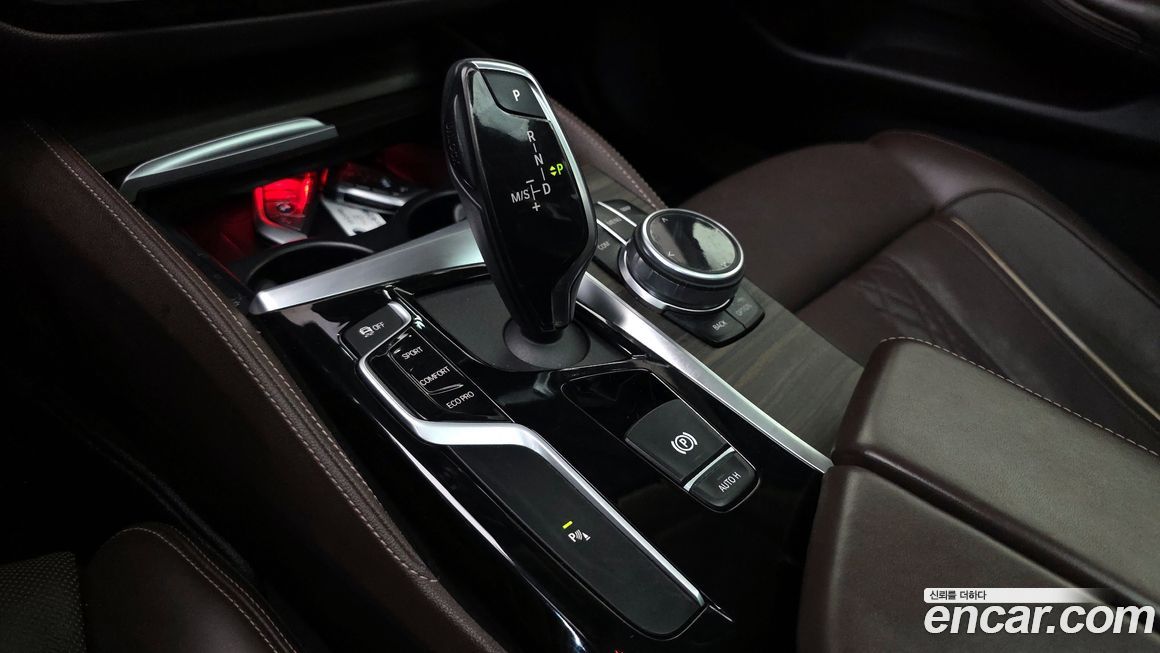 BMW 5-Series 2018