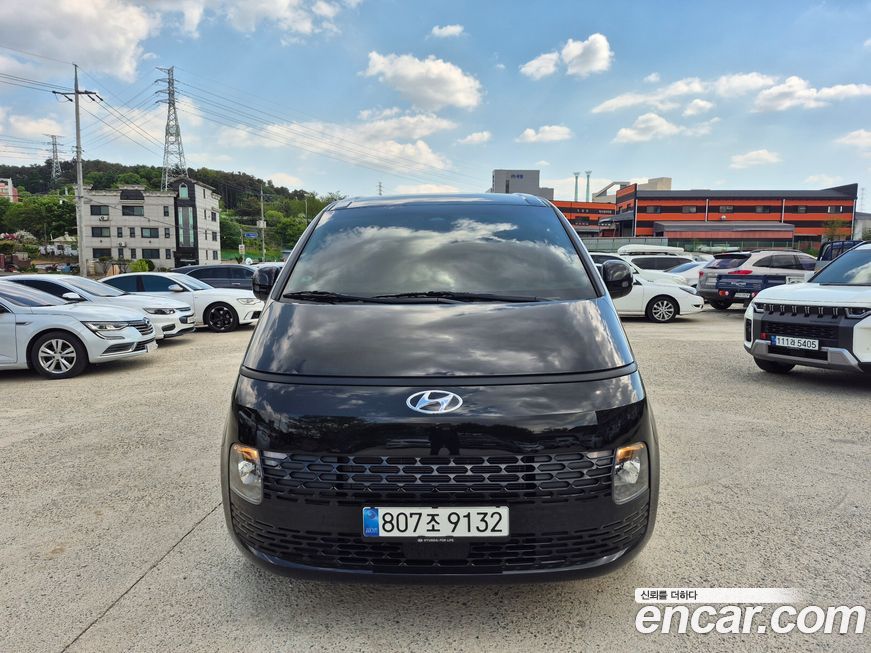 Hyundai Staria 2023