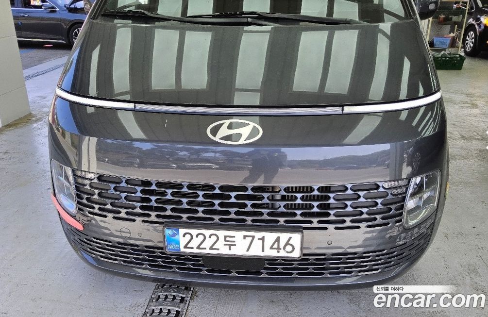 Hyundai Staria 2025