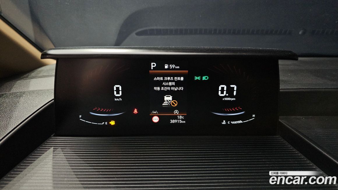 Hyundai Staria 2025