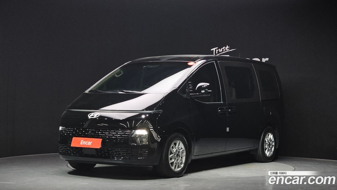 Hyundai Staria 2025