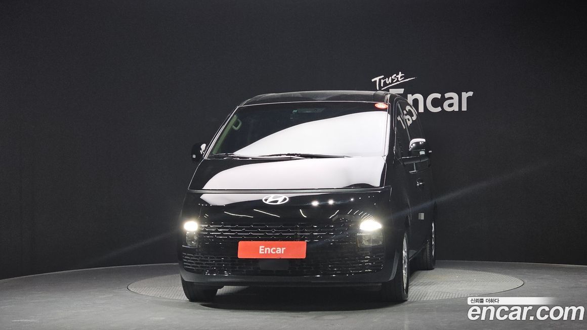 Hyundai Staria 2025