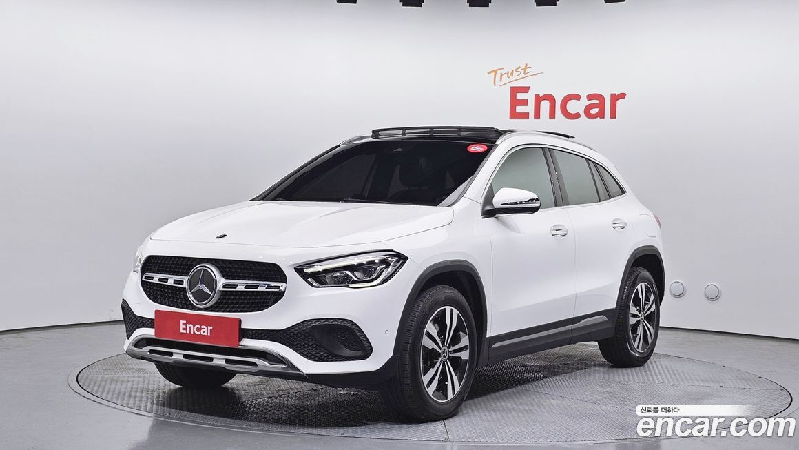 Mercedes-Benz GLA-Class 2021