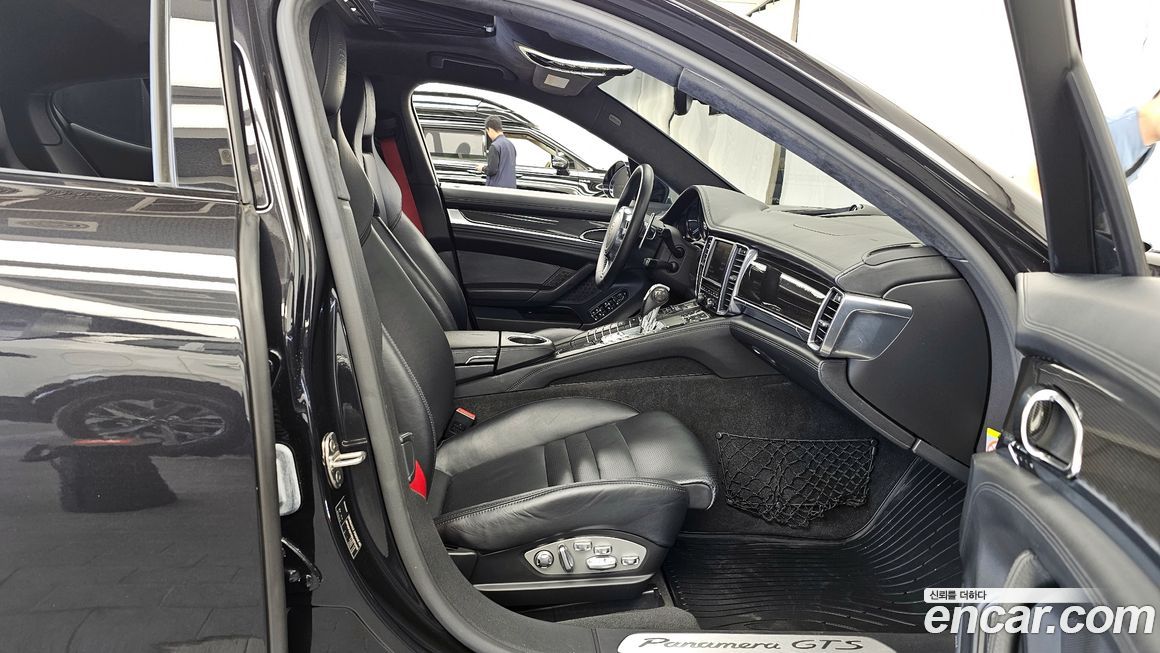 Porsche Panamera 2013