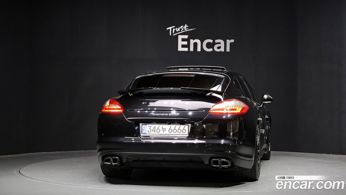 Porsche Panamera 2013