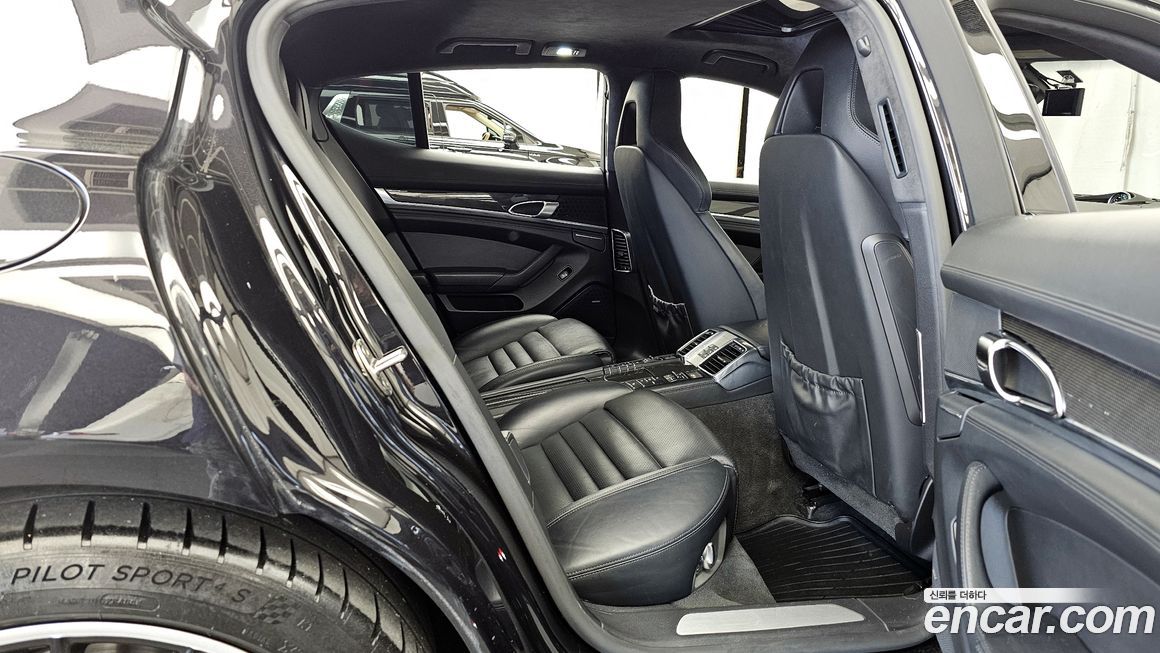 Porsche Panamera 2013