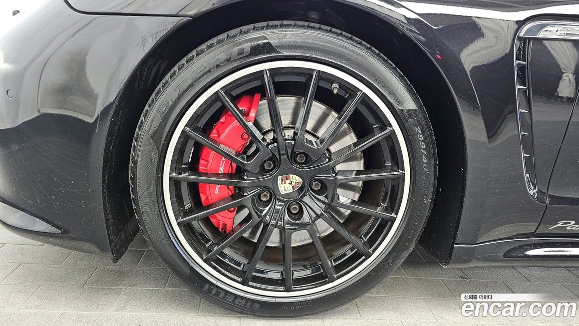 Porsche Panamera 2013