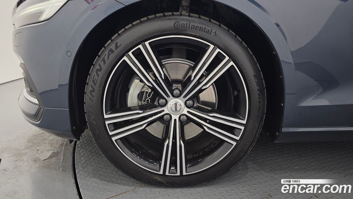 Volvo S60 2021