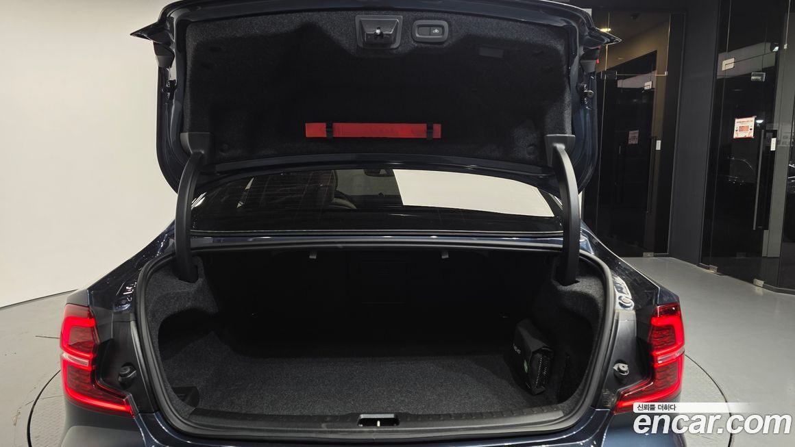 Volvo S60 2021