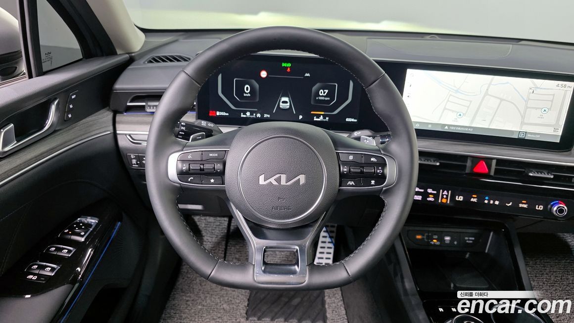 Kia K5 2025