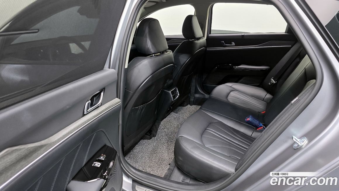 Kia K5 2025