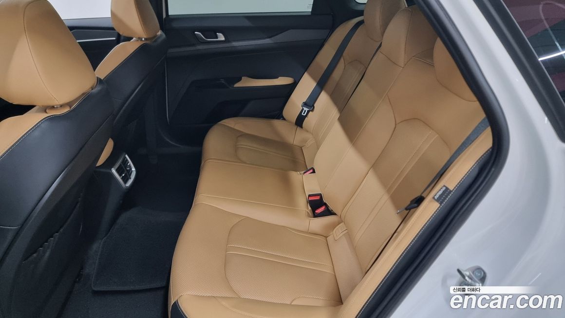 Kia K5 2023