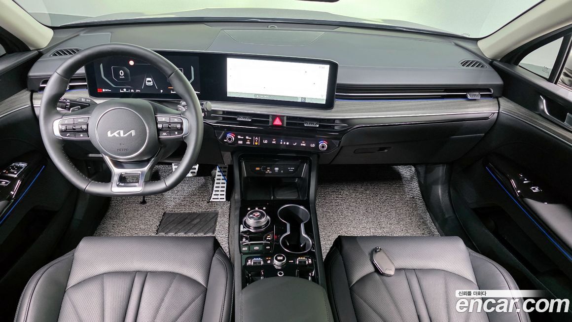 Kia K5 2025