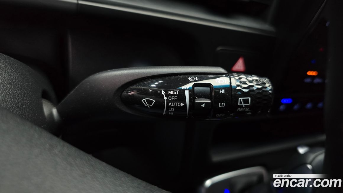 Hyundai Staria 2025