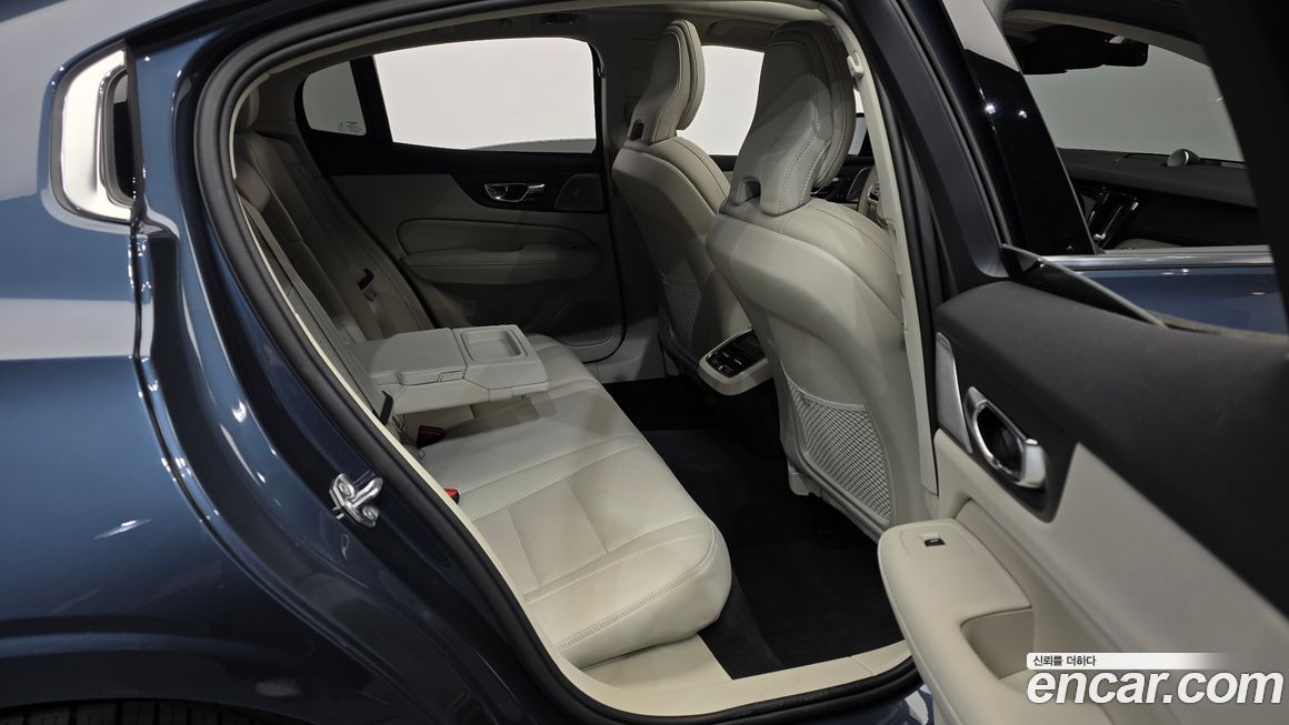 Volvo S60 2021