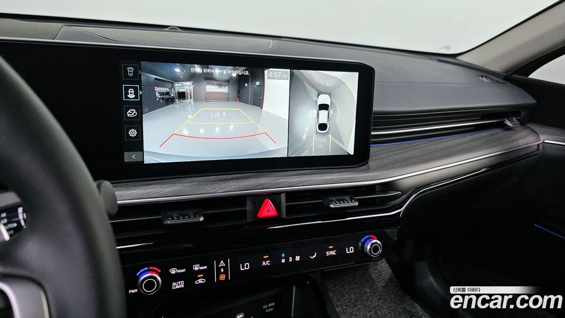 Kia K5 2025