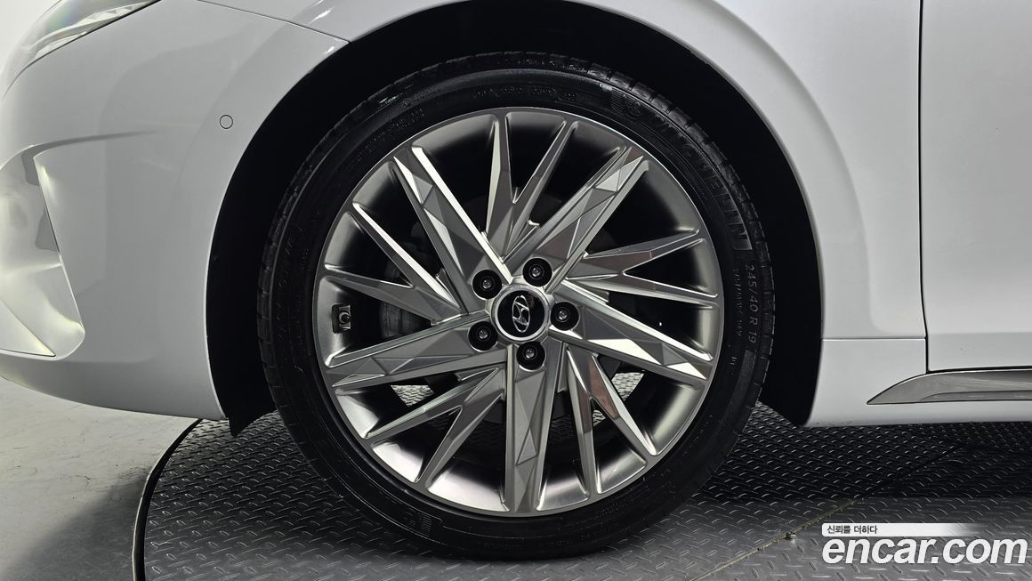 Hyundai Grandeur 2022