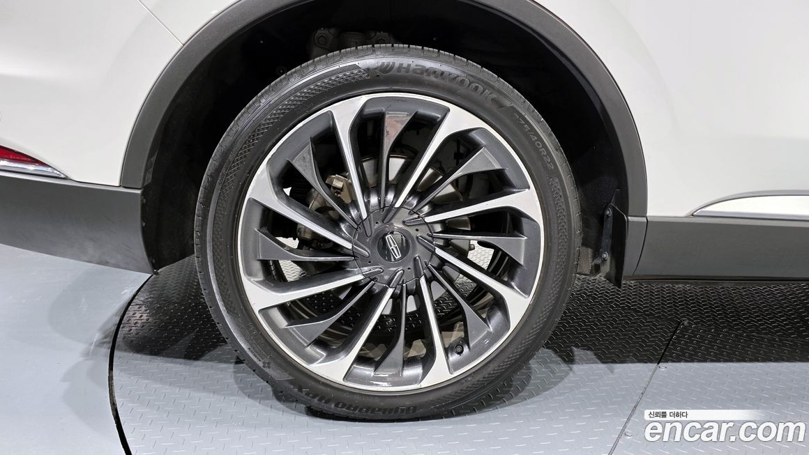 Lincoln Aviator 2021