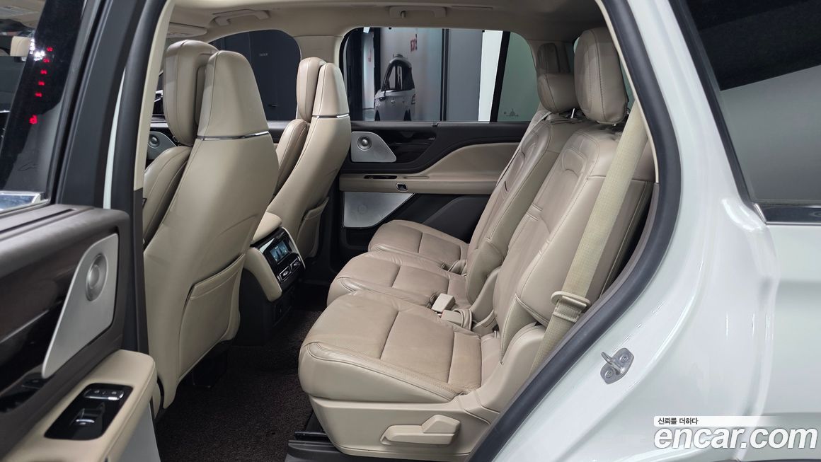 Lincoln Aviator 2021