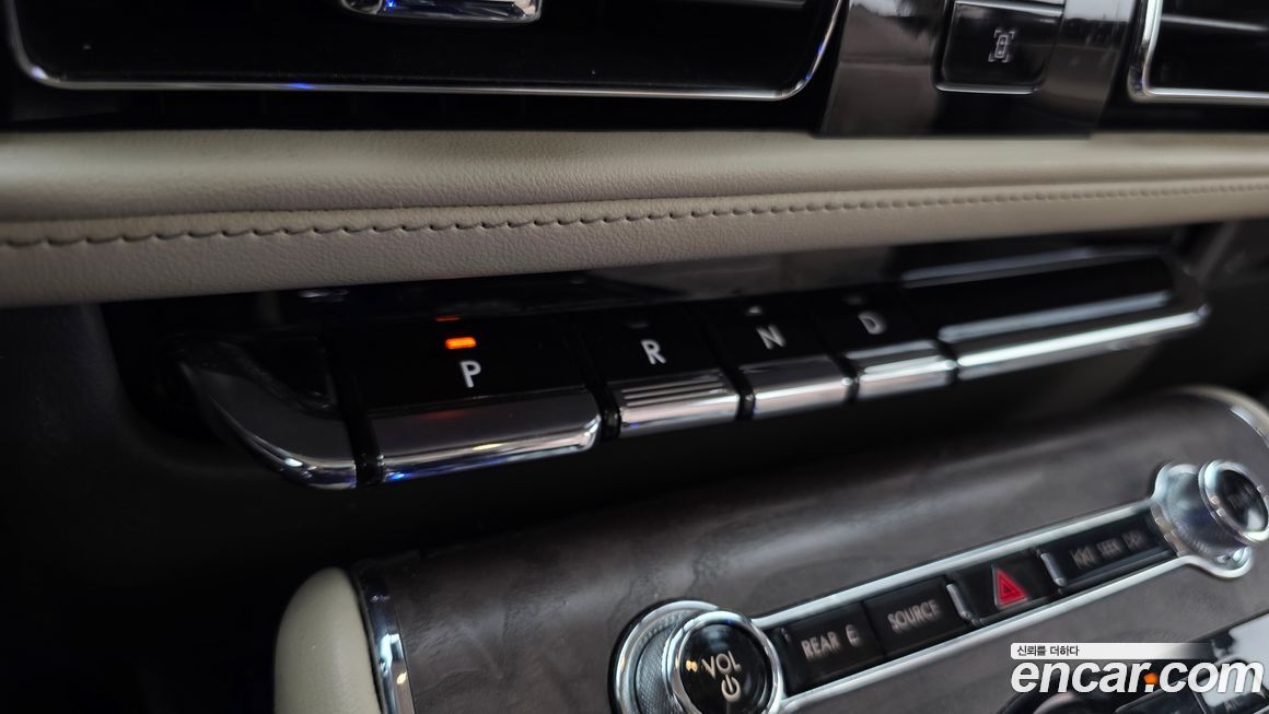 Lincoln Aviator 2021