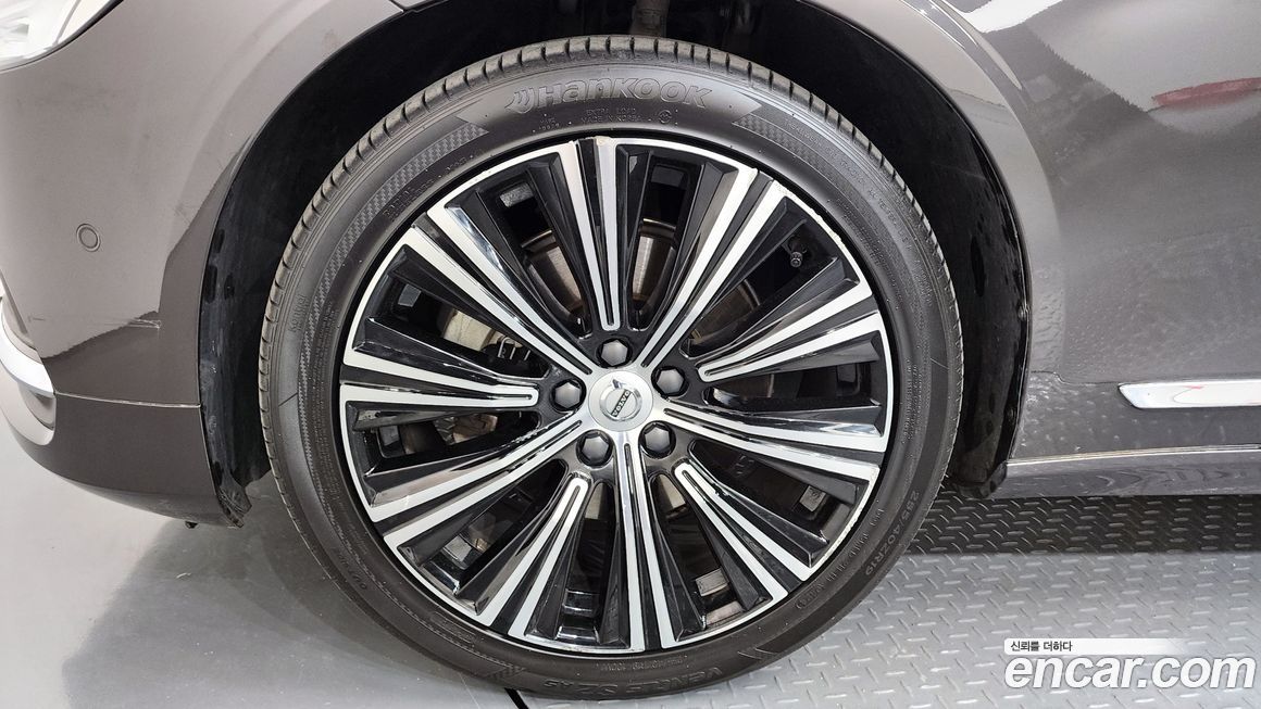 Volvo S90 2023