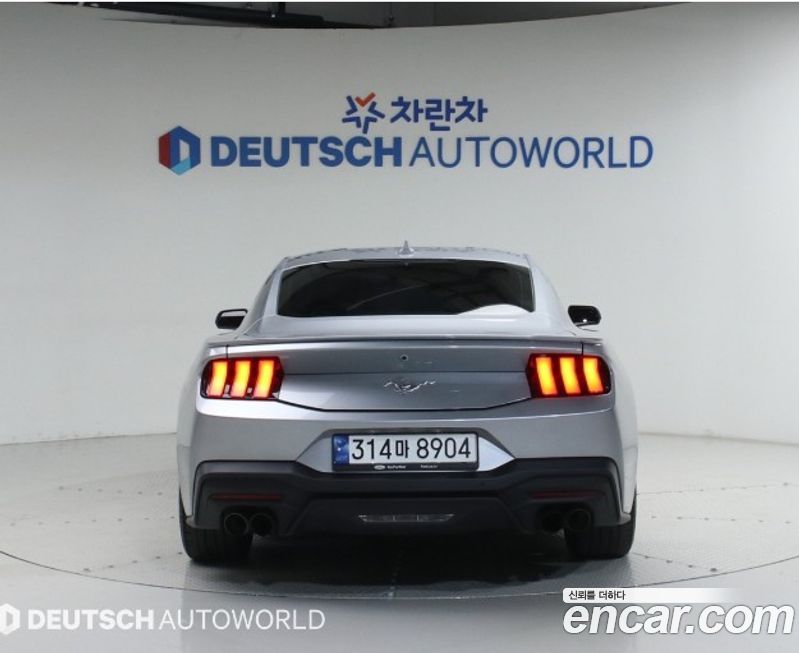 Ford Mustang 2024